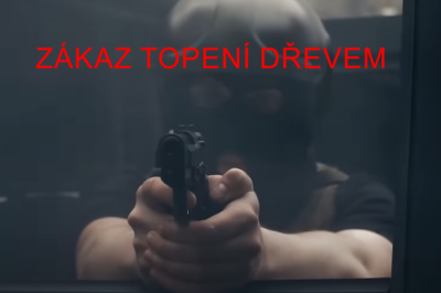 Zákaz topení dřevem zatím v některých kotlech a krbech se blíží